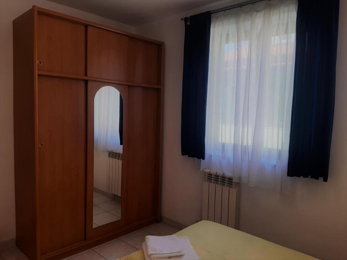Apartments Barbara Gregovica Пула Екстер'єр фото