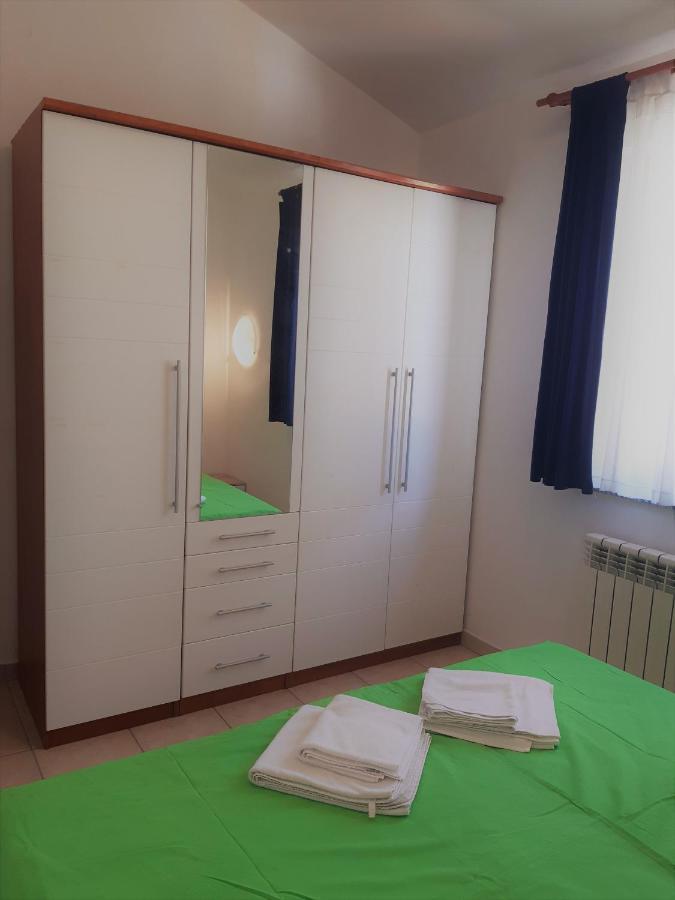 Apartments Barbara Gregovica Пула Екстер'єр фото